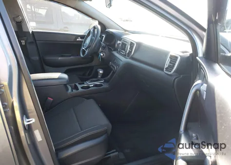 2018 Kia Sportage Lx z USA, uszkodzony, nr VIN KNDPM3AC4J7472918